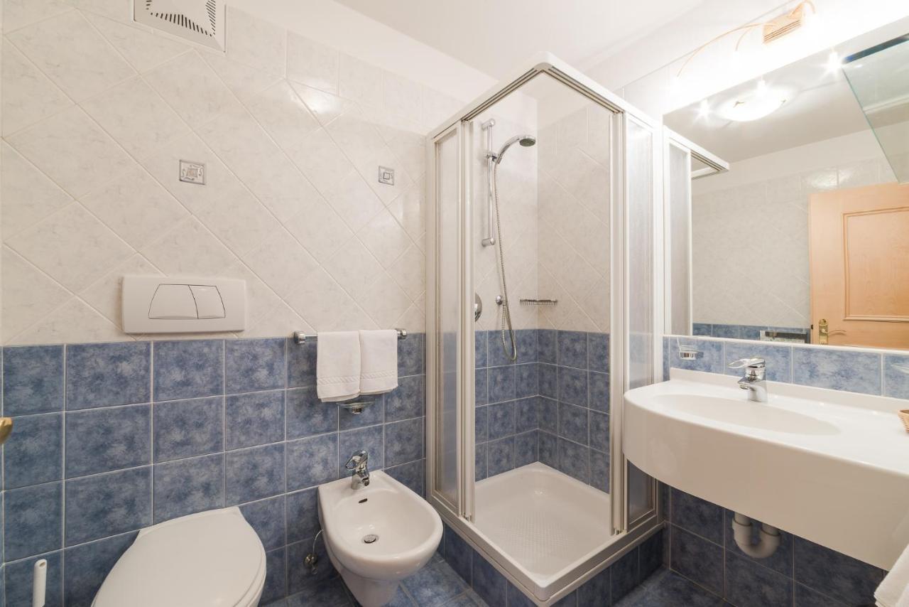 Residence Chalet Pinis Corvara In Badia Ngoại thất bức ảnh