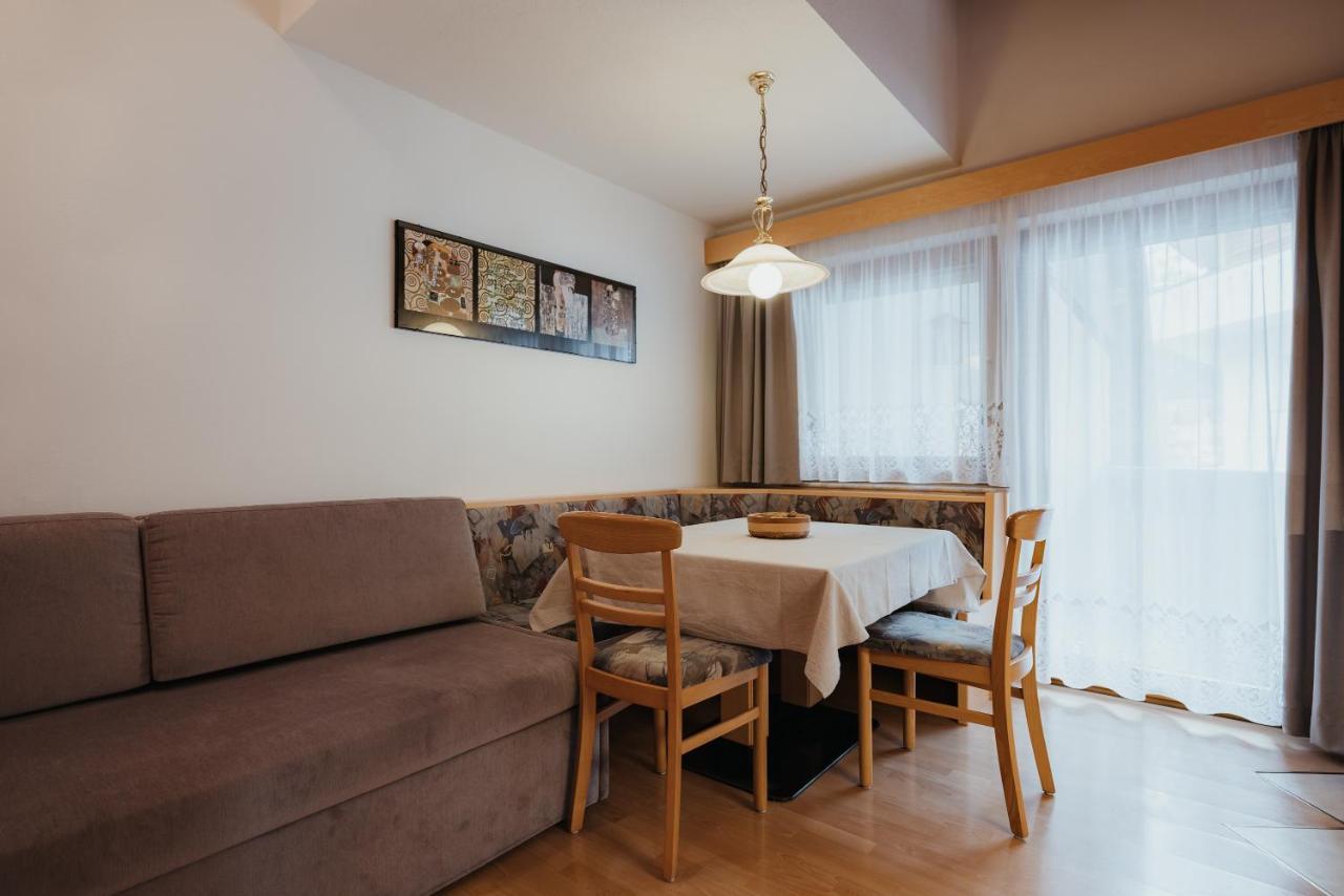 Residence Chalet Pinis Corvara In Badia Ngoại thất bức ảnh