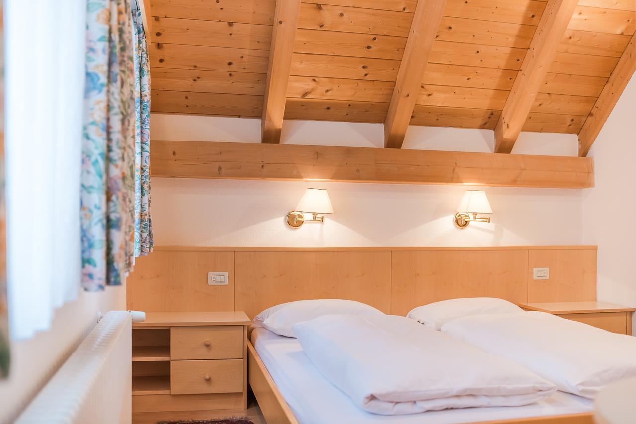 Residence Chalet Pinis Corvara In Badia Ngoại thất bức ảnh